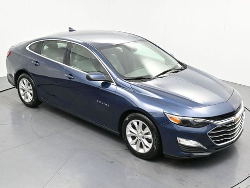 Used 2020 Chevrolet Malibu LT image 36