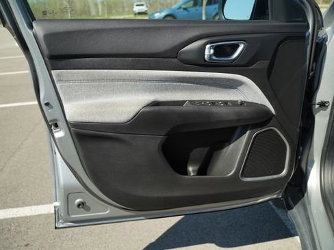 Used 2022 Jeep Compass Latitude w/ Convenience Group image 14