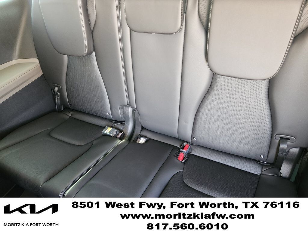 New 2026 Kia Carnival FWD image 20