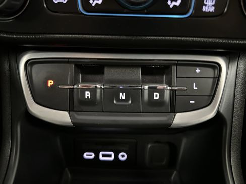 Used 2022 GMC Terrain SLE w/ Driver Convenience Package AWD/4WD image 43