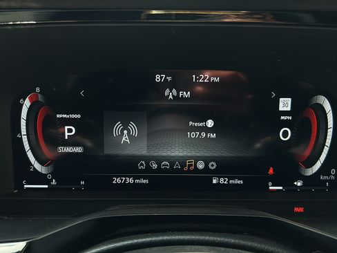 Used 2025 Nissan Pathfinder Platinum FWD image 28