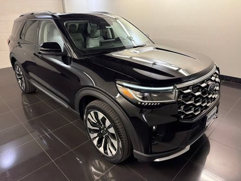 New 2026 Ford Explorer Platinum w/ LUX Leather Package AWD/4WD image 1