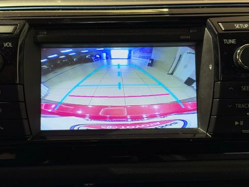 Used 2014 Toyota Corolla S image 26