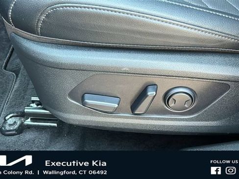 Certified 2025 Kia Sportage X-Line AWD/4WD image 11