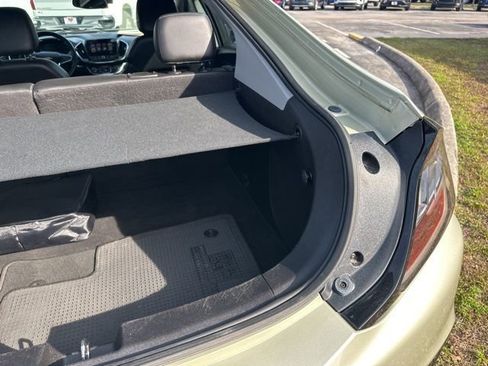 Used 2017 Chevrolet Volt Premier w/ Driver Confidence II Package image 40