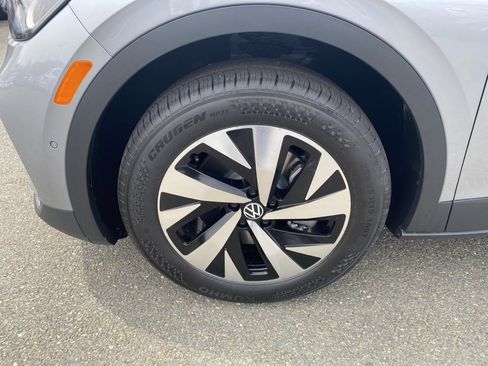 Used 2023 Volkswagen ID.4 Pro AWD/4WD image 27