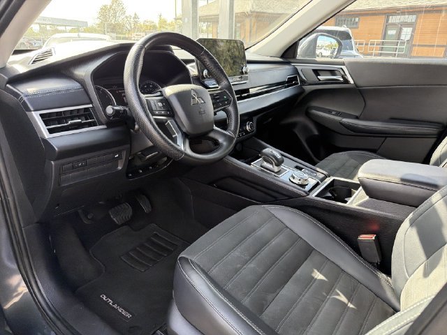 Used 2024 Mitsubishi Outlander SE FWD image 9