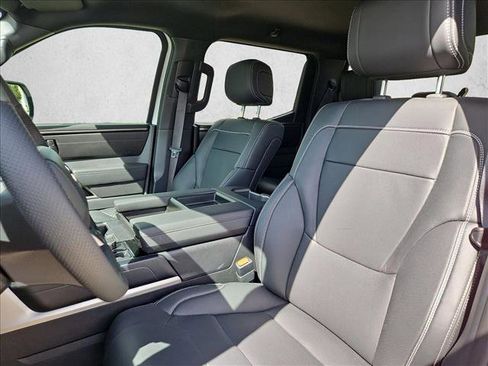 Used 2026 Toyota Tundra SR5 w/ SR5 Premium Package AWD/4WD image 15