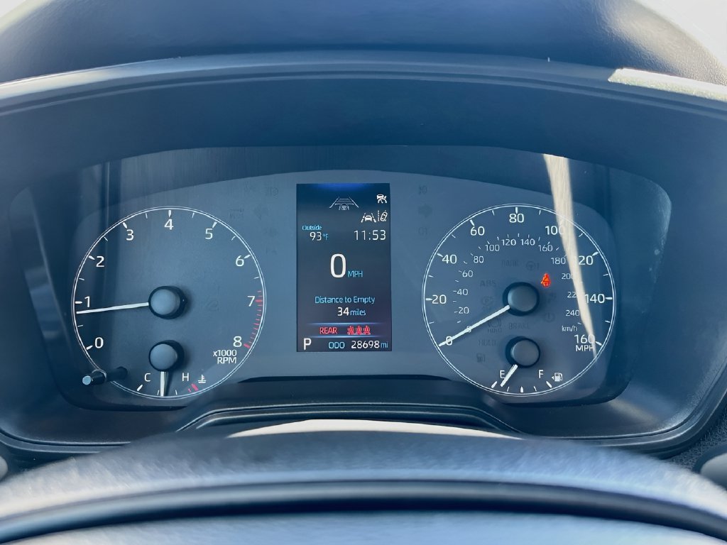 Used 2025 Toyota Corolla LE FWD image 12