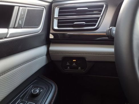 Used 2024 Volkswagen Atlas Peak Edition SE AWD/4WD image 12