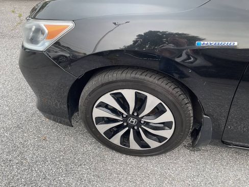 Used 2017 Honda Accord Hybrid Sedan image 31