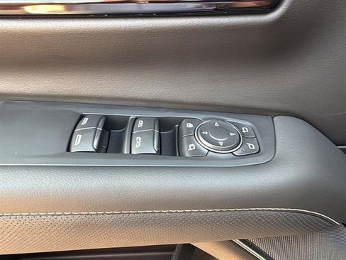 New 2025 Chevrolet Suburban Premier w/ Sun And Tow Package image 18