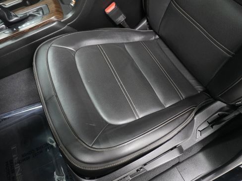 Used 2020 GMC Canyon Denali image 10