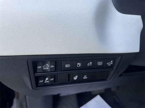 Used 2023 Toyota Tundra Capstone image 11