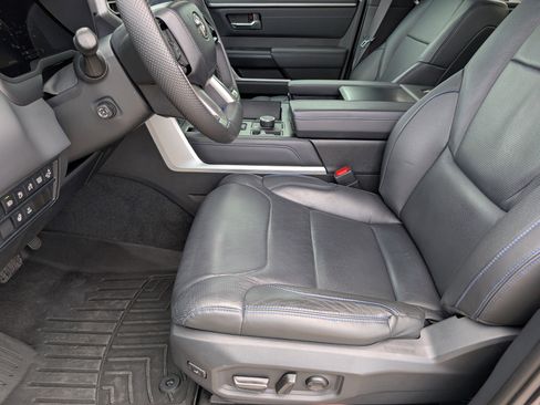Used 2023 Toyota Tundra Platinum AWD/4WD image 9