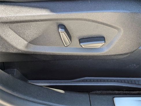 Used 2024 Ford Edge Titanium image 38