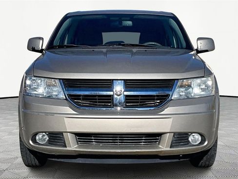 Used 2009 Dodge Journey SXT w/ Rear Seat Video Group image 3