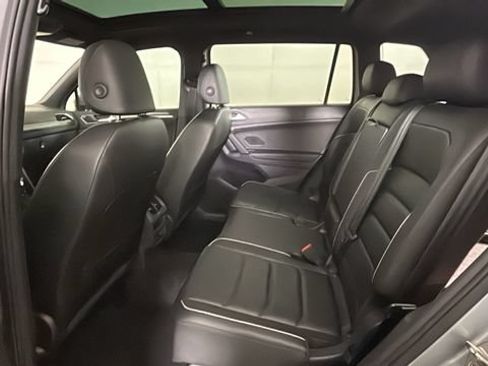 Used 2019 Volkswagen Tiguan SEL Premium R-Line AWD/4WD image 26
