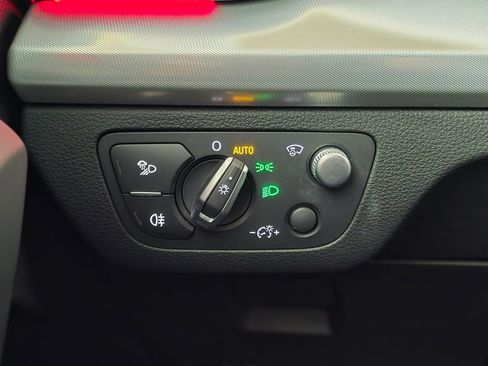 Used 2023 Audi Q5 2.0T Prestige w/ Prestige Package image 41