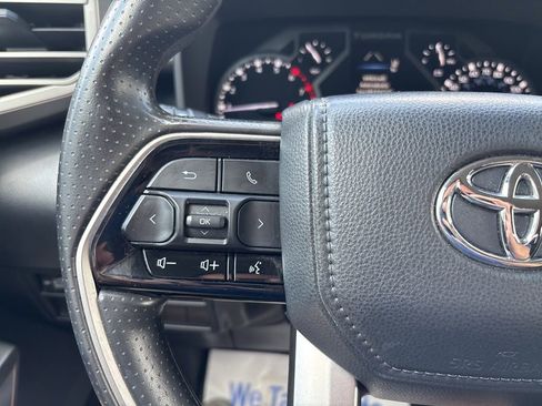 Used 2022 Toyota Tundra SR5 w/ SR5 Convenience Package AWD/4WD image 60
