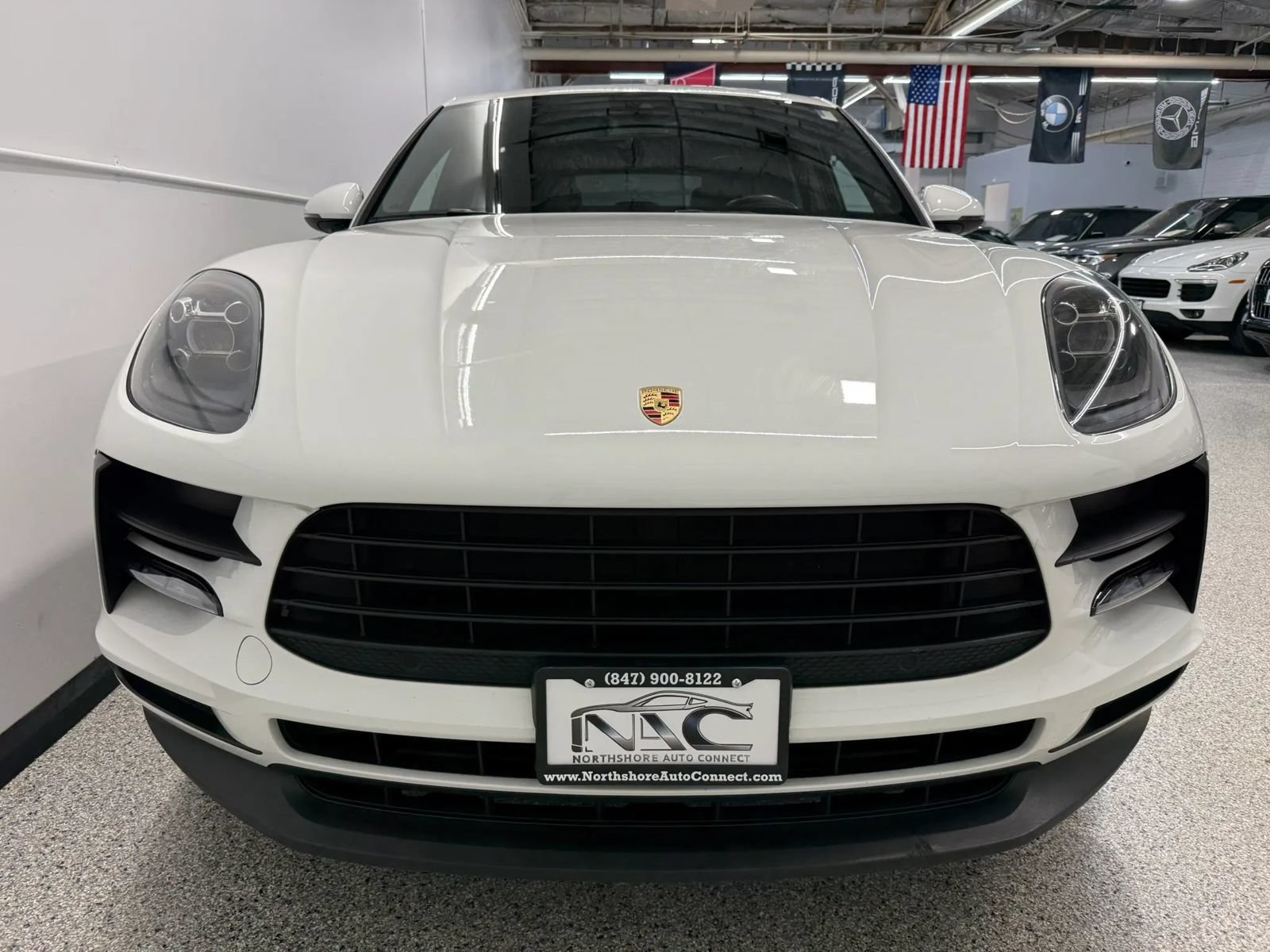 Used 2020 Porsche Macan AWD/4WD image 10
