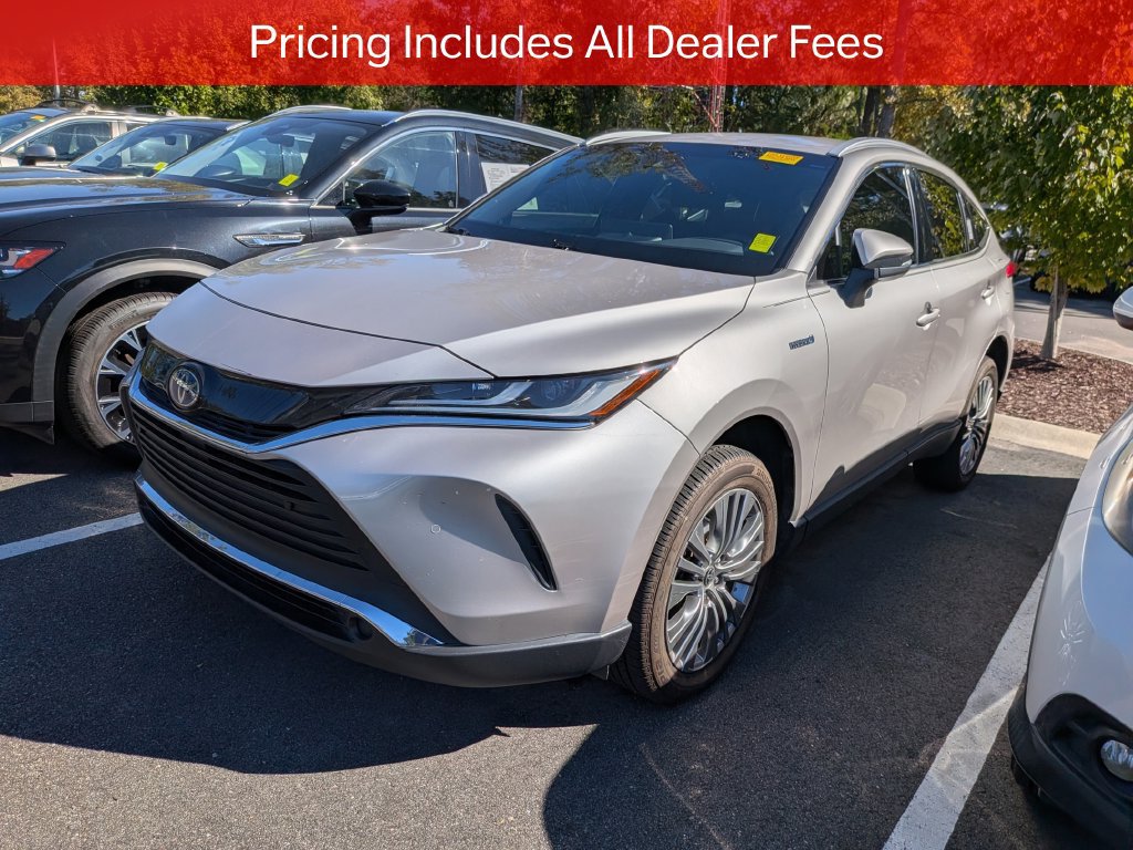 Used 2021 Toyota Venza XLE w/ Softex Package AWD/4WD image 4