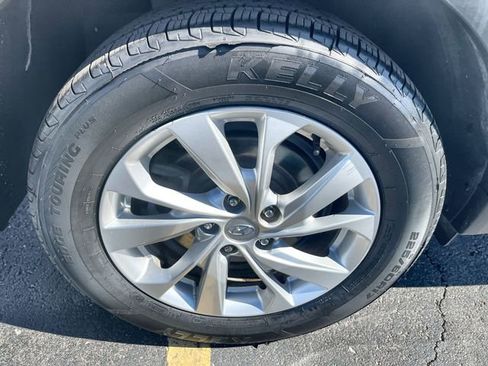 Used 2020 Hyundai Tucson Value w/ Cargo Package image 30