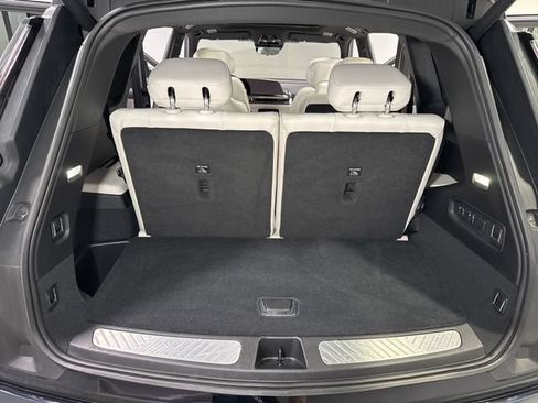 Used 2026 Cadillac Vistiq Sport w/ LPO, Floor Liner Package AWD/4WD image 27