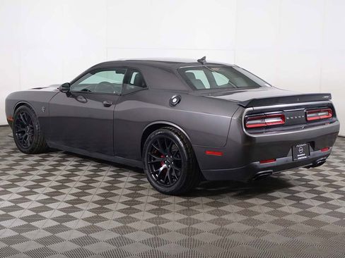 Used 2016 Dodge Challenger SRT Hellcat image 10