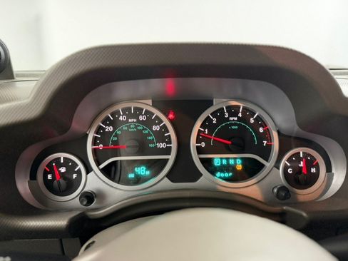 Used 2009 Jeep Wrangler Sahara AWD/4WD image 50