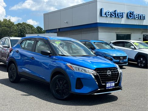 Used 2023 Nissan Kicks S FWD image 28