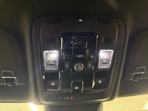 Used 2026 Cadillac Escalade ESV Sport w/ Touring Package image 22