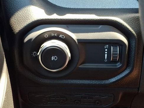 Used 2026 Jeep Wrangler Sport AWD/4WD image 24