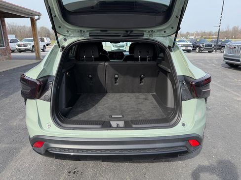 Used 2024 Chevrolet Trax RS image 6