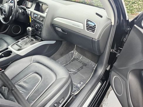 Used 2009 Audi A4 2.0T Prestige image 11