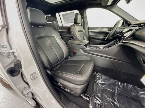 New 2026 Jeep Grand Cherokee L Limited AWD/4WD image 30
