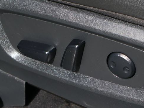 Used 2024 Nissan Pathfinder SL w/ SL Premium Package FWD image 20