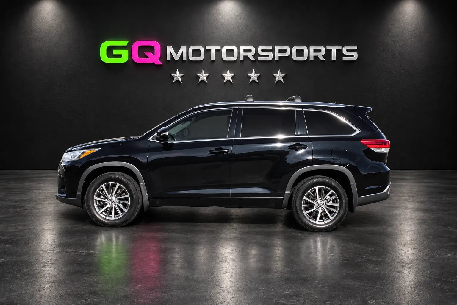 Used 2017 Toyota Highlander XLE AWD/4WD image 5