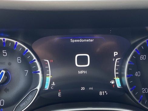 New 2026 Chrysler Voyager LX image 20