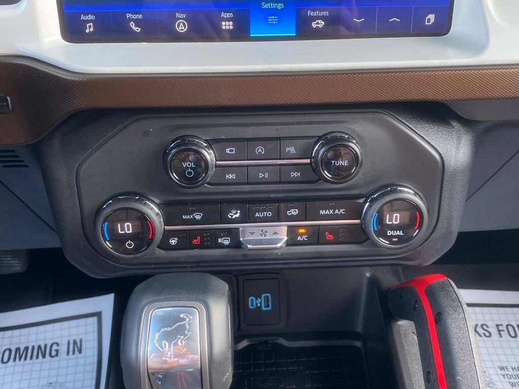 Used 2024 Ford Bronco Heritage Edition AWD/4WD image 19