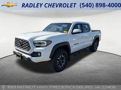 Used 2023 Toyota Tacoma TRD Off-Road AWD/4WD image 2