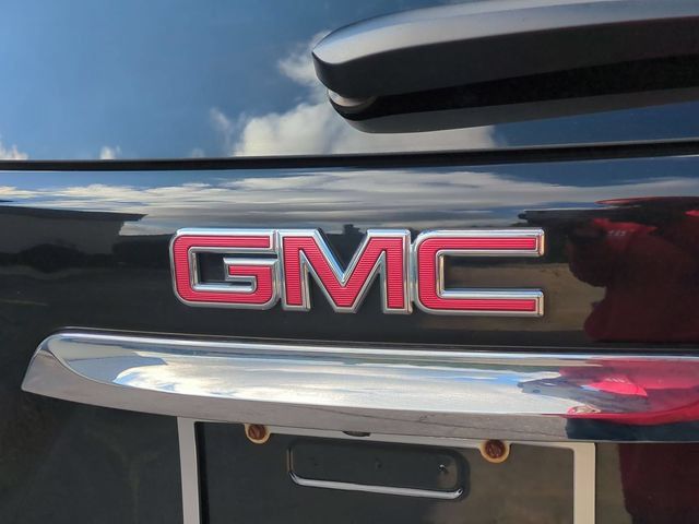 Used 2020 GMC Terrain SLE w/ Driver Convenience Package FWD image 9