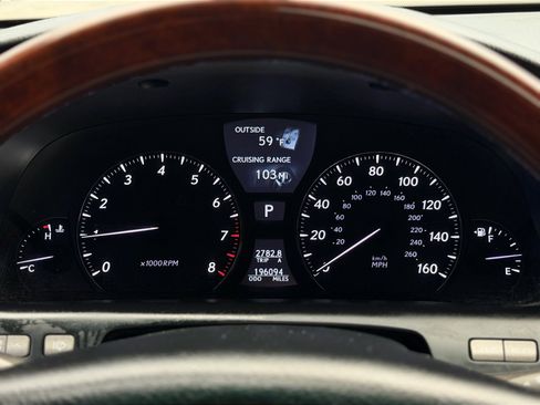 Used 2011 Lexus LS 460 L w/ Luxury Pkg AWD/4WD image 10