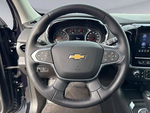 Used 2020 Chevrolet Traverse LT image 32