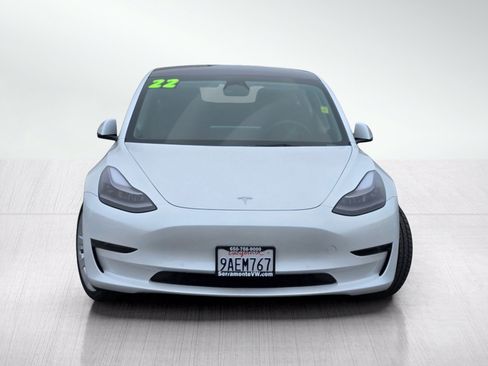 Used 2022 Tesla Model 3 RWD image 2