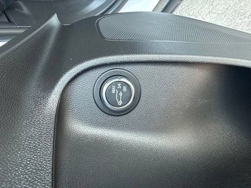 Used 2025 Buick Envista Sport Touring w/ Convenience I Package FWD image 25