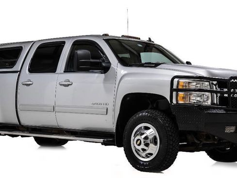 Used 2011 Chevrolet Silverado 3500 LTZ w/ LTZ Plus Package image 1
