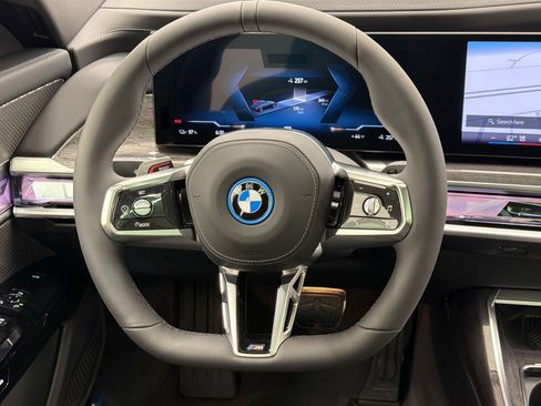 New 2026 BMW i7 xDrive60 AWD/4WD image 16