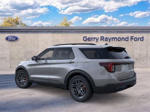 New 2026 Ford Explorer ST-Line w/ ST-Line Street Pack AWD/4WD image 5