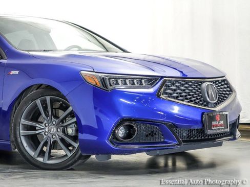 Used 2018 Acura TLX V6 w/ Technology & A-SPEC Pkg AWD/4WD image 2